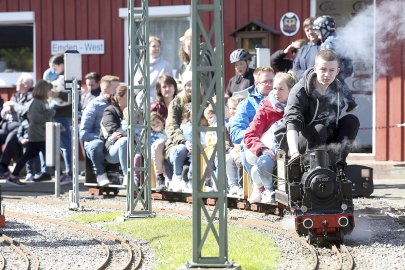 Andampfen der Emder Minibahn - Bild 9