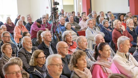 Die Bilder zur Podiumsdiskussion im Bahnstreit - Bild 2