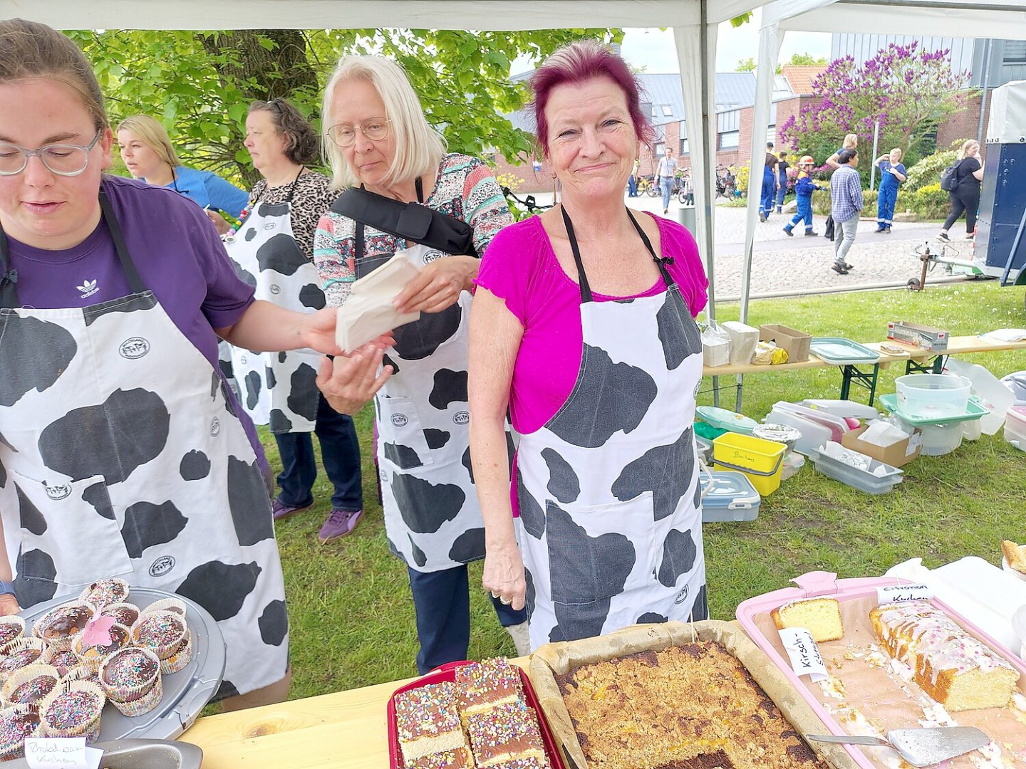 Spiel und Spaß beim Kinderfest in Aurich - Bild 1