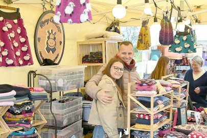 Kunsthandwerkermarkt in Greetsiel - Bild 2