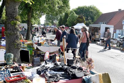 Schwerinsdorf erlebt Rekordandrang am Riesenflohmarkt - Bild 3