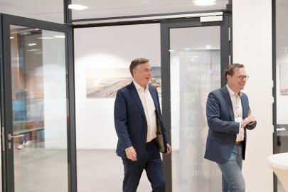 Glas mit Lars: McAllister in Leer - Bild 2
