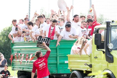 FT Groß-Midlum feiert Aufstieg - Bild 2