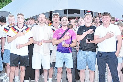 Die schönsten Bilder vom Public Viewing in Leer - Bild 3
