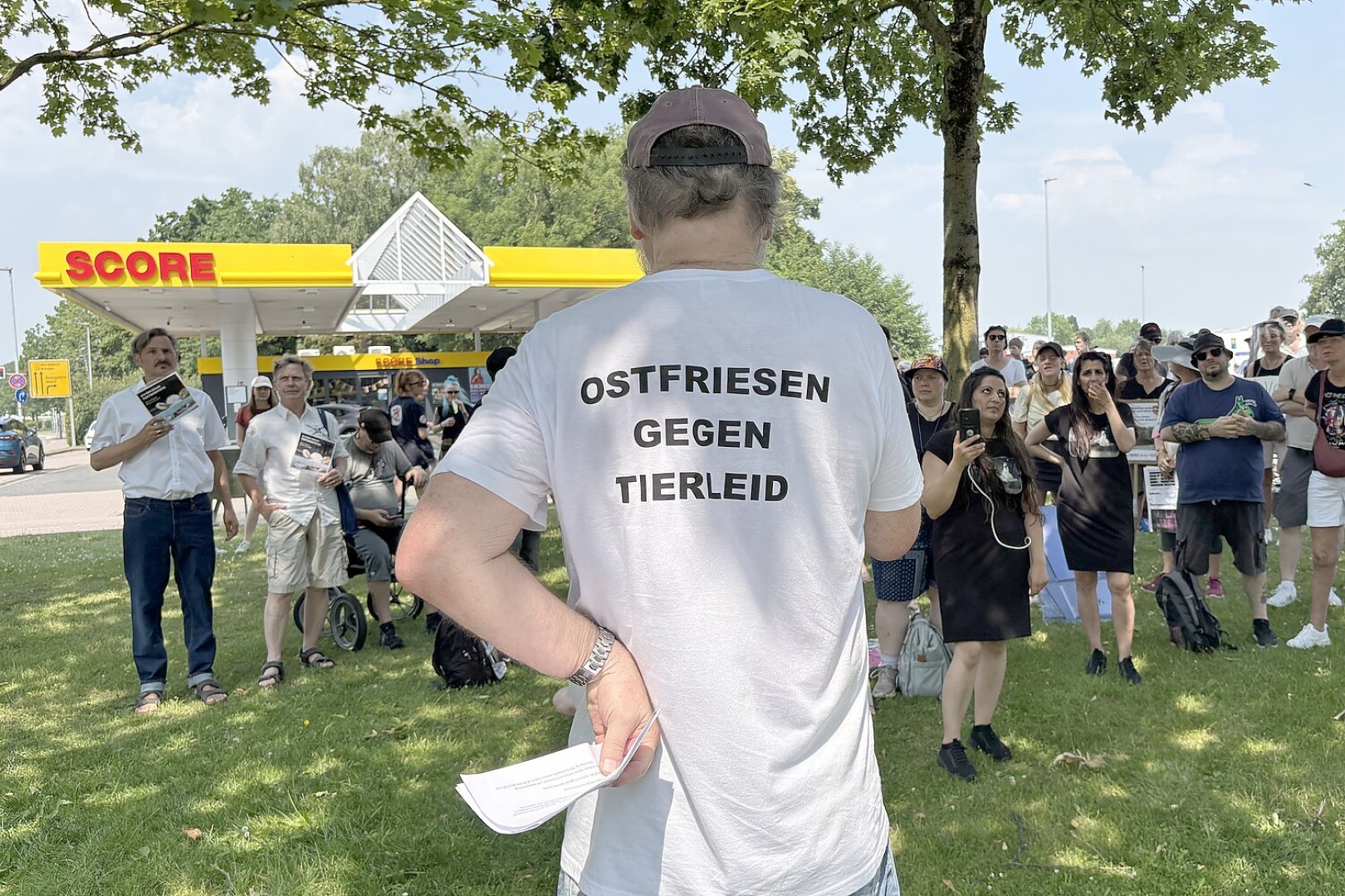 Demonstration in Aurich gegen Tiertransporte - Bild 1