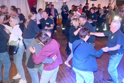 Zeltdisco beim Feuerwehrjubiläum - Bild 4