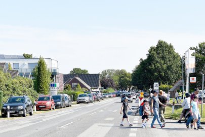 Viele Besucher bei Flohmarkt am Jannburger Weg  - Bild 4