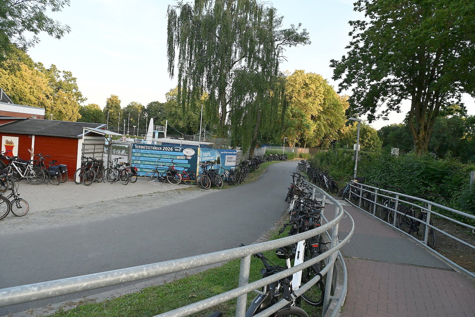 Mitternachtsschwimmen im Van Ameren Bad - Bild 9
