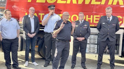 Das neue Großtanklöschfahrzeug im Kreis Leer - Bild 2