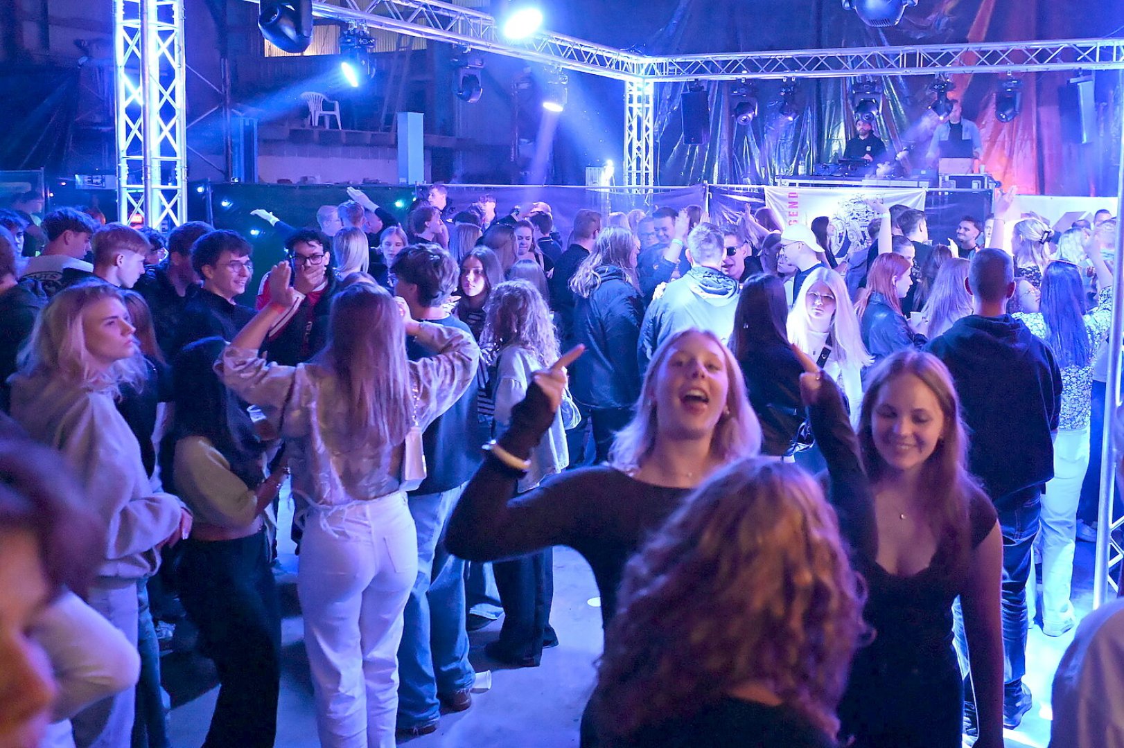 Die schönsten Bilder der Hallenfete in Manslagt - Bild 11