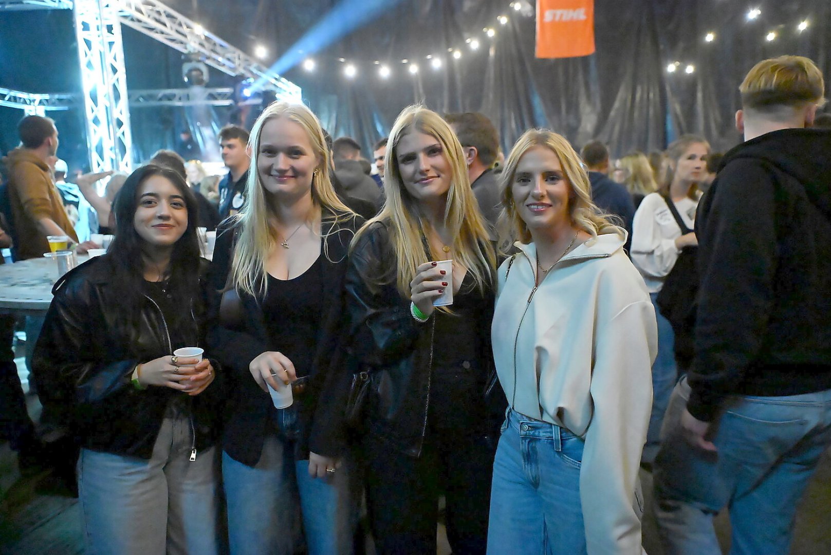 Die schönsten Bilder der Hallenfete in Manslagt - Bild 12