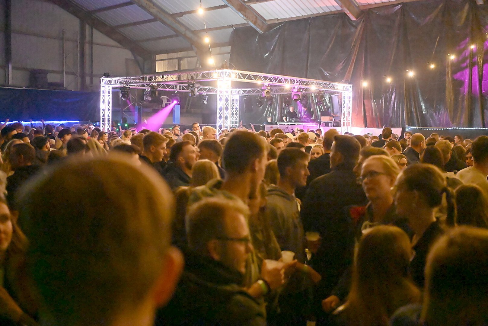 Die schönsten Bilder der Hallenfete in Manslagt - Bild 13
