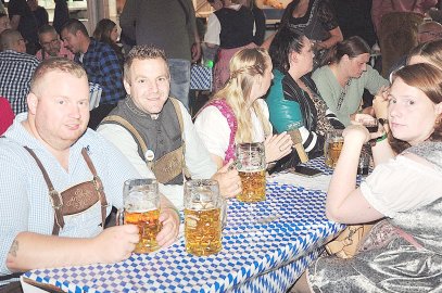 Oktoberfest in Warsingsfehn - Bild 3