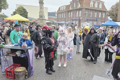 Viele Besucher bei Leer-Con - Bild 3