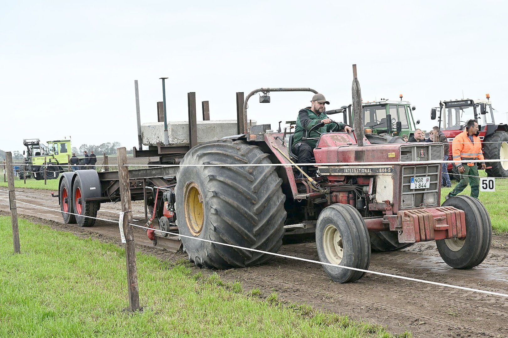 Bremswagenziehen in Rysum - Bild 1