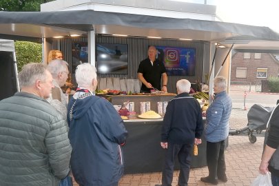 Hollandmarkt in Rhauderfehn lockte viele Gäste - Bild 3