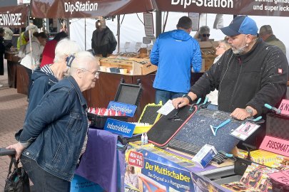 Hollandmarkt in Rhauderfehn lockte viele Gäste - Bild 4