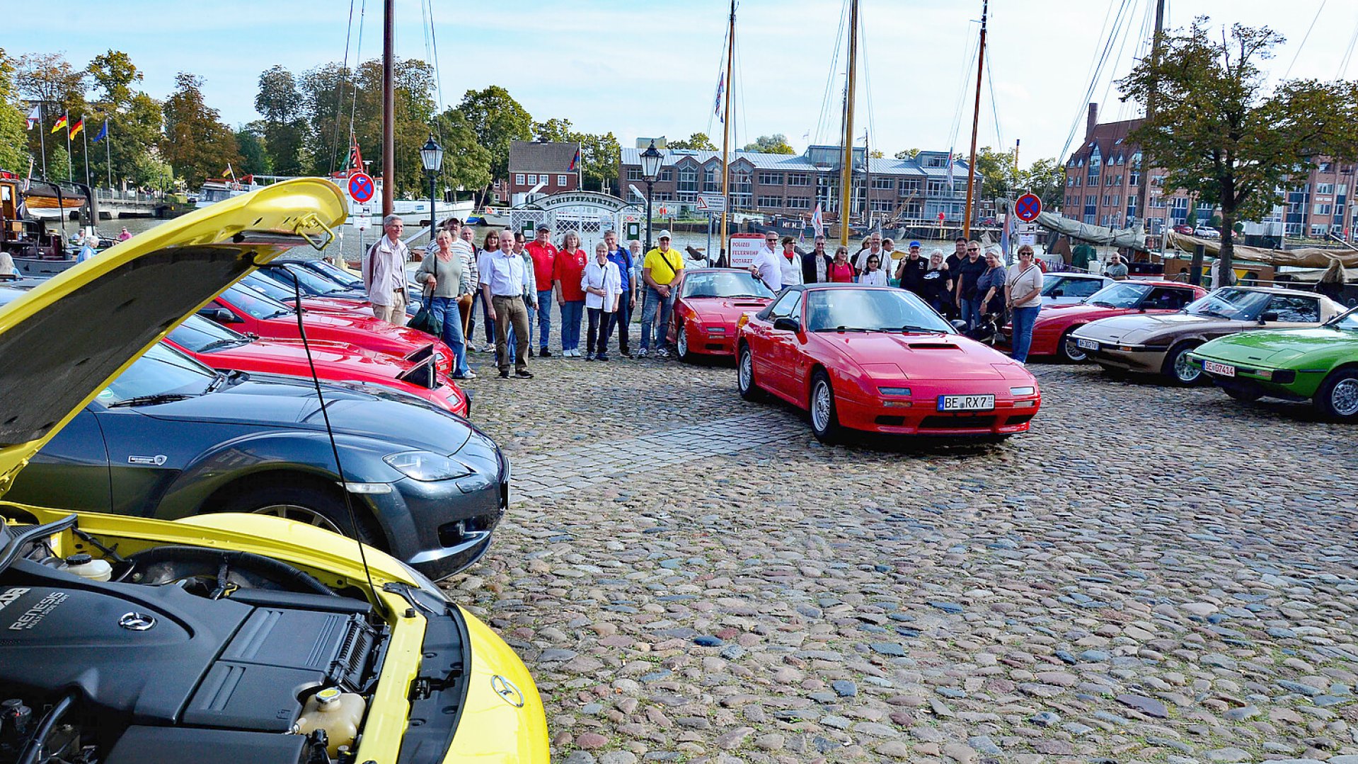 Mit japanischen Sportwagen in Leer - die Bilder - Bild 1