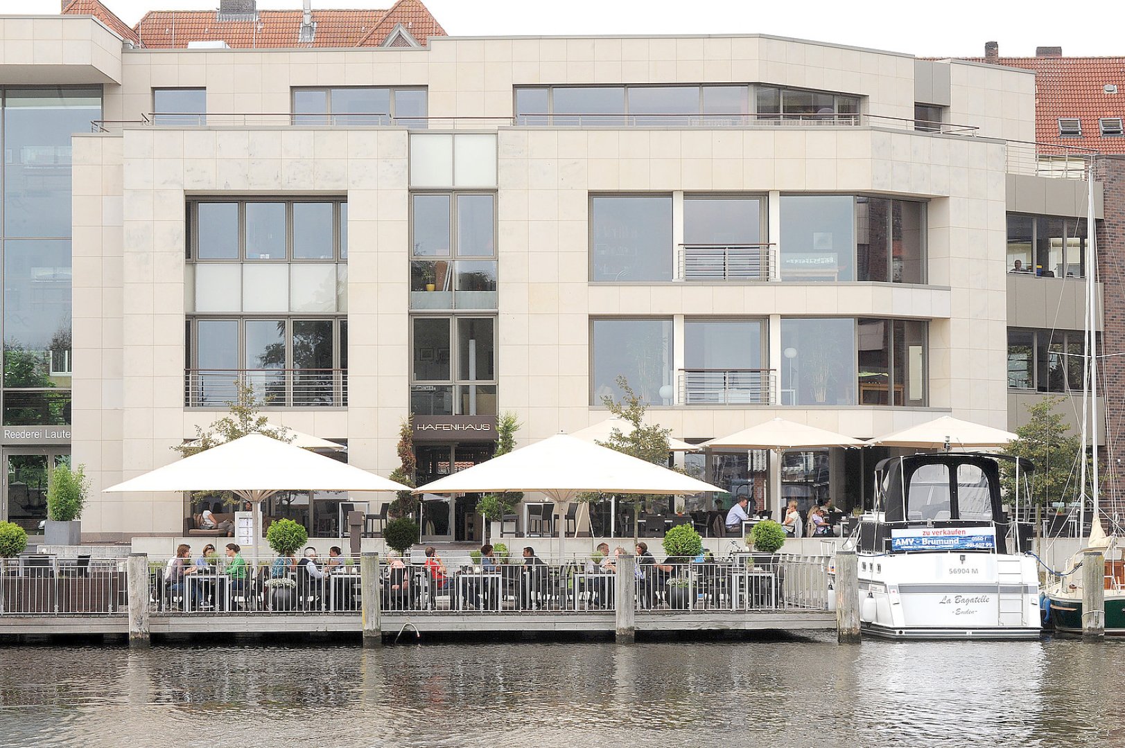 Emder eröffnen zweites "Hafenhaus" in Oldenburg - Bild 1