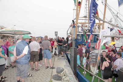 Kutterkorso in Dornumersiel/Accumersiel - Bild 2