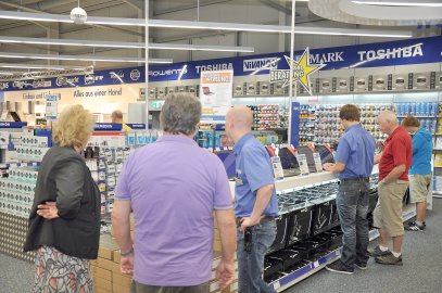 "Euronics"-Markt Wittmund öffnet nach Großbrand - Bild 2