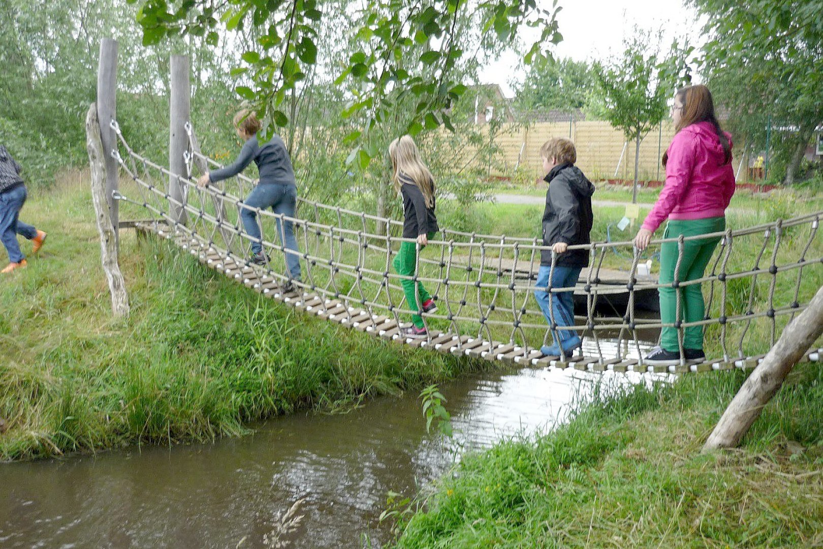 Schüler berichten über das Sand- und Waterwerk Simonswolde - Bild 1