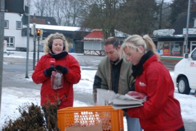 Frühstückstüten und OZ verteilt - Bild 4
