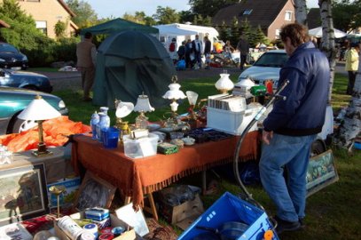 Riesenflohmarkt in Simonswolde - Bild 2