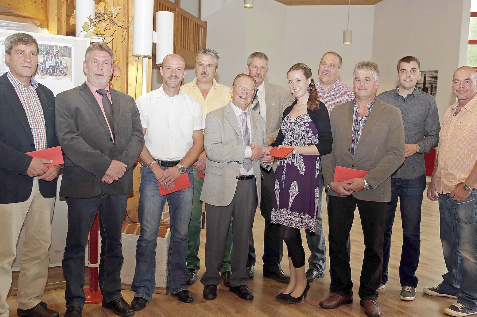 Den Sport in Hage gefördert - Bild 1