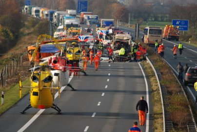 Busunglück auf A28 - Bild 3