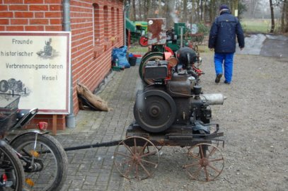 Blankgeputzte Trecker - Bild 2