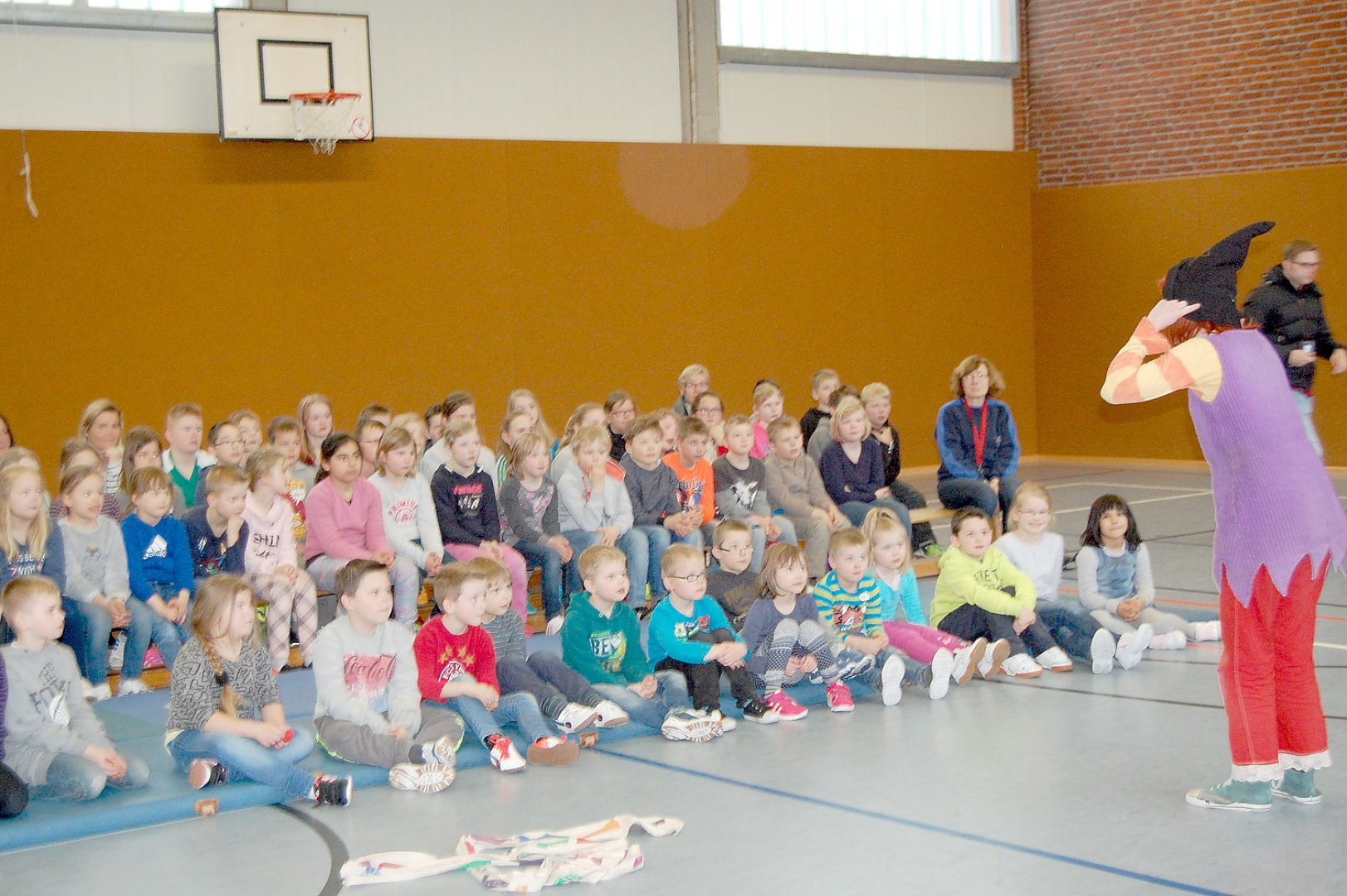Kindertheater in der Grundschule Möhlenwarf - Bild 1