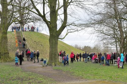 Eiertrüllen am Plytenberg in Leer machte viel Spaß - Bild 2