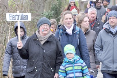 Eiertrüllen am Plytenberg in Leer machte viel Spaß - Bild 3