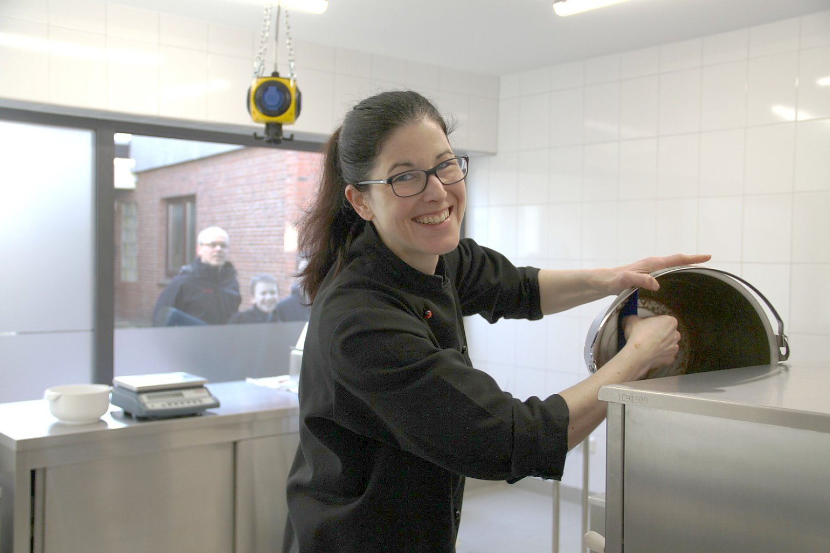 Eislabor bei "Venezia" in Weener - Bild 1