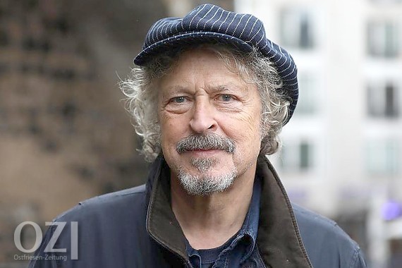 Severin Niedecken Isis-Maria Niedecken . „Der Hammer": Wolfgang Niedecken wurde Großvater ...