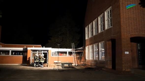 Polizei: Feuer an Pestalozzischule Weener wurde gelegt