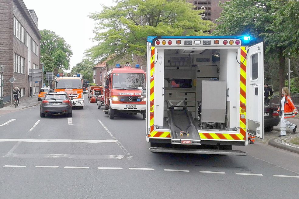 Neben der Feuerwehr war auch der Rettungsdienst im Einsatz.