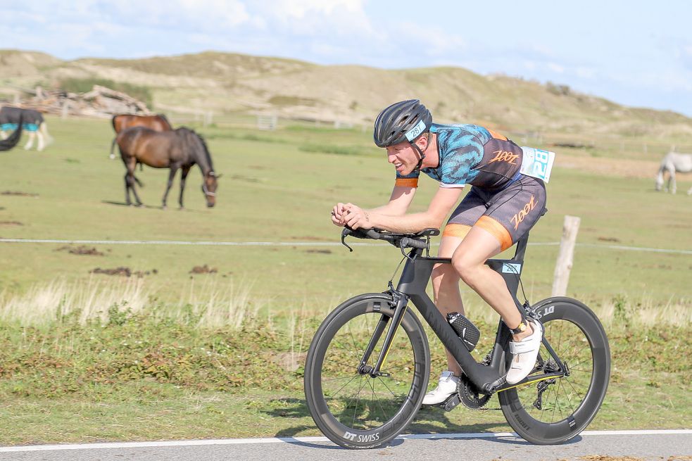 Der Ostfriese Janno Meenken machte in der Sprintdistanz nicht nur auf dem Rad eine gute Figur.