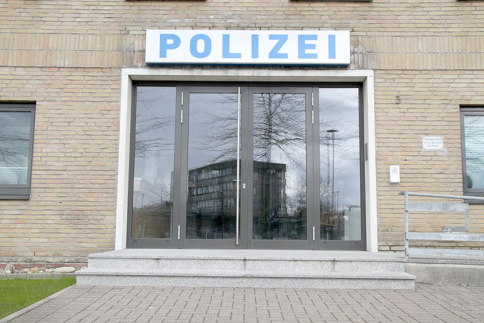 Die Polizei in Emden nimmt weiter Hinweise auf den Aufenthaltsort der Mädchen entgegen. Bild: Päschel
