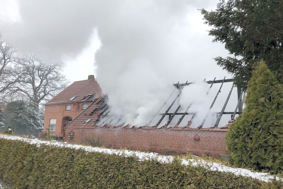 Die Feuerwehr ist am Nachmittag nach Firrel ausgerückt. Bild: Meins