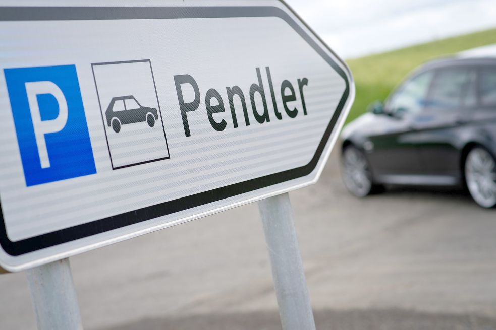 Für Pendler werden in vielen Städten und Kommunen spezielle Parkplätze ausgewiesen. Foto: Ebener/dpa