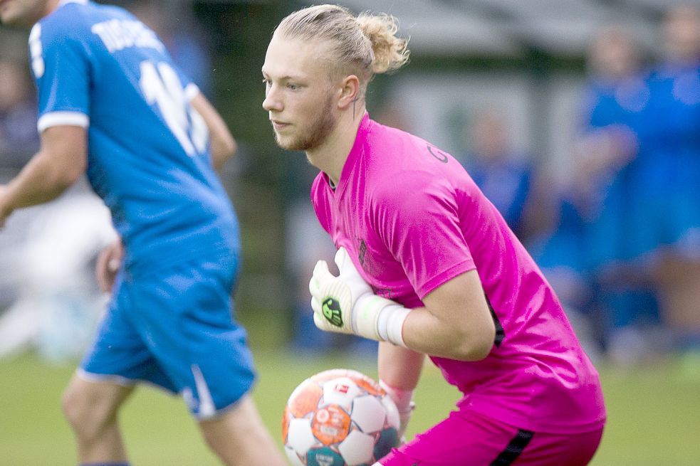 Mindestens zum Saisonstart wird Nikolai Schöneich Stammtorwart bei GW Firrel sein. Foto: Doden