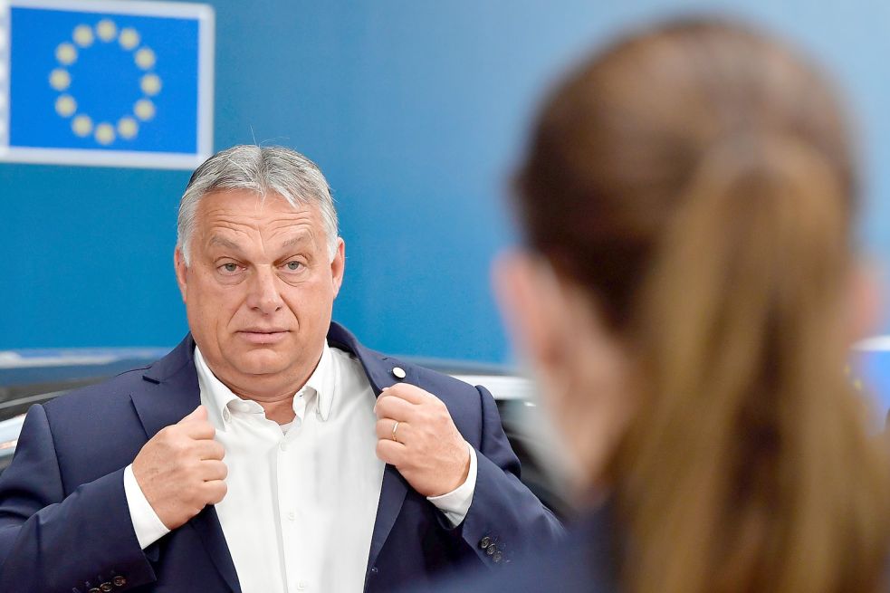 Ungarns Ministerpräsident Viktor Orban provoziert seit geraumer Zeit mit EU-kritischen Äußerungen und Handlungen, die um Widerspruch zu den Werten der Gemeinschaft stehen. Dennoch kassiert sein Land Milliarden aus EU-Töpfen. Foto: Thys/DPA