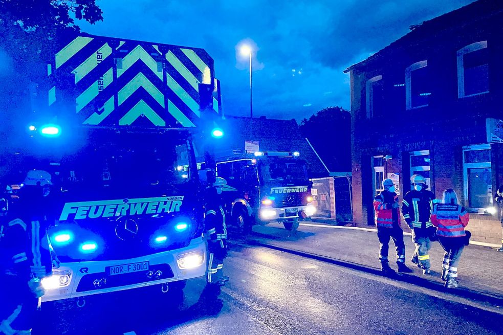 In Norden konnte ein Mann durch die Feuerwehr aus seiner Wohnung befreit werden. Foto: Feuerwehr