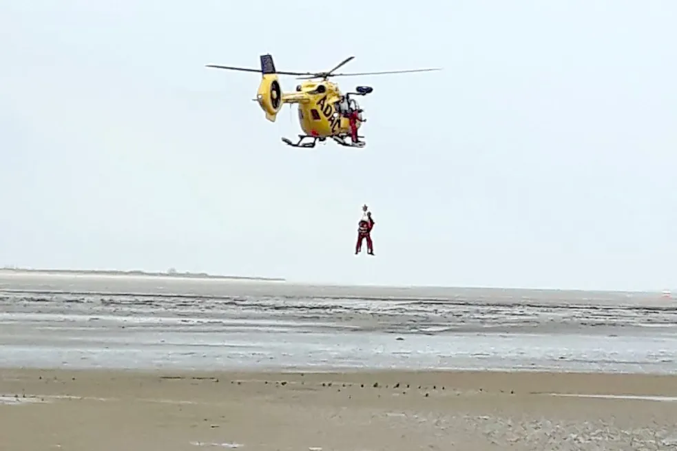 Der Rettungshubschrauber „Christoph 26“ im Einsatz auf Baltrum. Foto: Kreisfeuerwehrverband Aurich