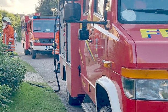 Mit drei Fahrzeugen und 13 Einsatzkräften war die Insel-Feuerwehr Baltrum im Einsatz. Foto: Feuerwehr