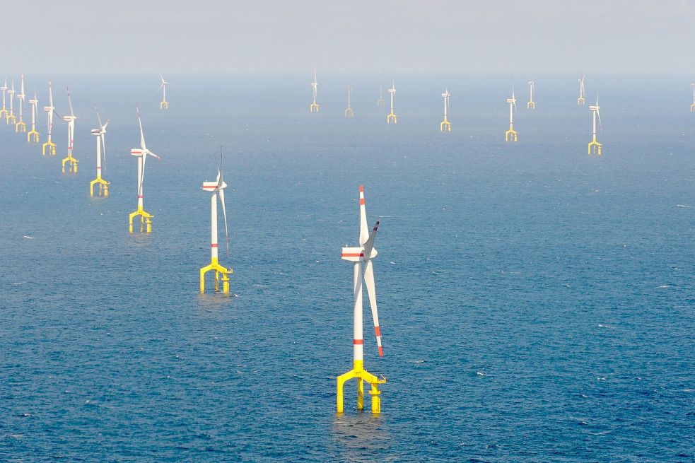 Damit der von den Windparks auf See produzierte Strom ins Binnenland gelangt, muss das Stromnetz ausgebaut werden. Foto: Archiv