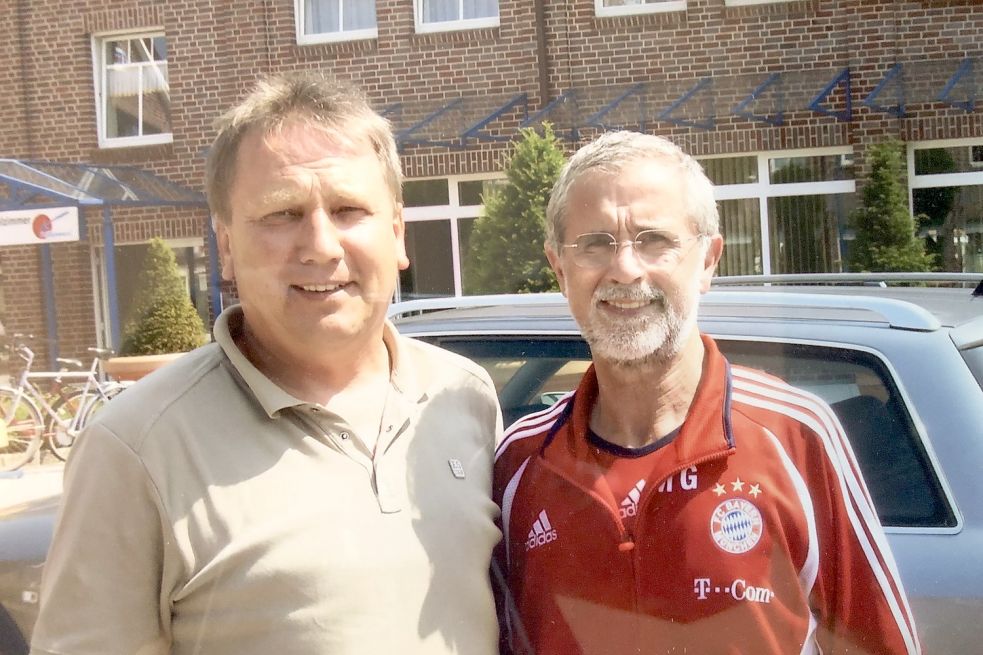 Theo Wiemken lernte Gerd Müller 2006 während eines Trainingslagers der Bayern-Amateure in Middels näher kennen und konnte mit ihm auch viele Gespräche führen. Foto: Privat