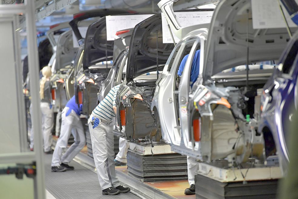 Im Emder VW-Werk kann ab kommendem Montag wieder produziert werden. Foto: Ortgies